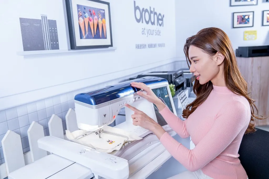 brother-ra-mat-dong-may-in-lien-tuc-moi-hieu-suat-cao-tiet-kiem-toi-uu